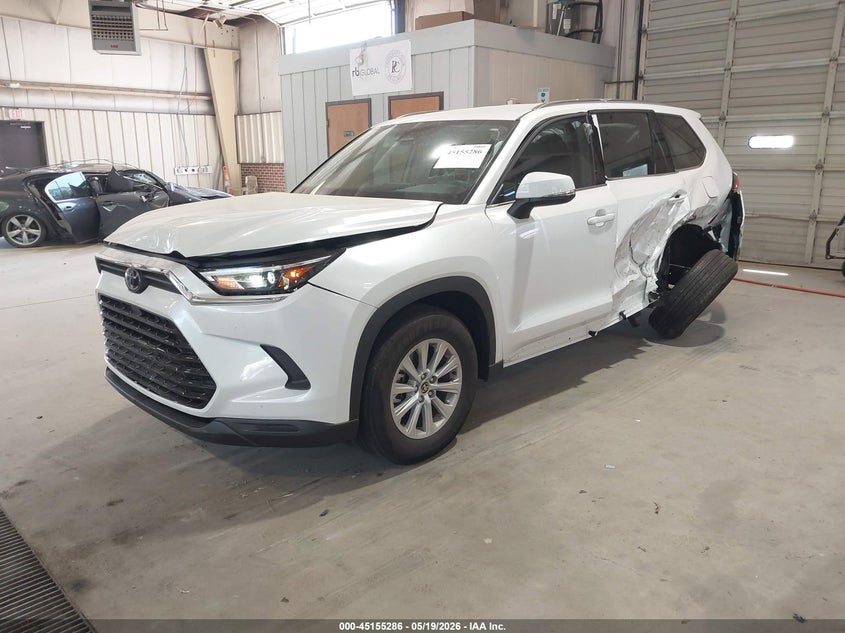 2026 Toyota Highlander VIN 5TDAAAA58TS039440 IAAI salvage auction — FRONT END, Salvage (North Carolina), sold $17,350 on 2026-07-09 (photo 2)