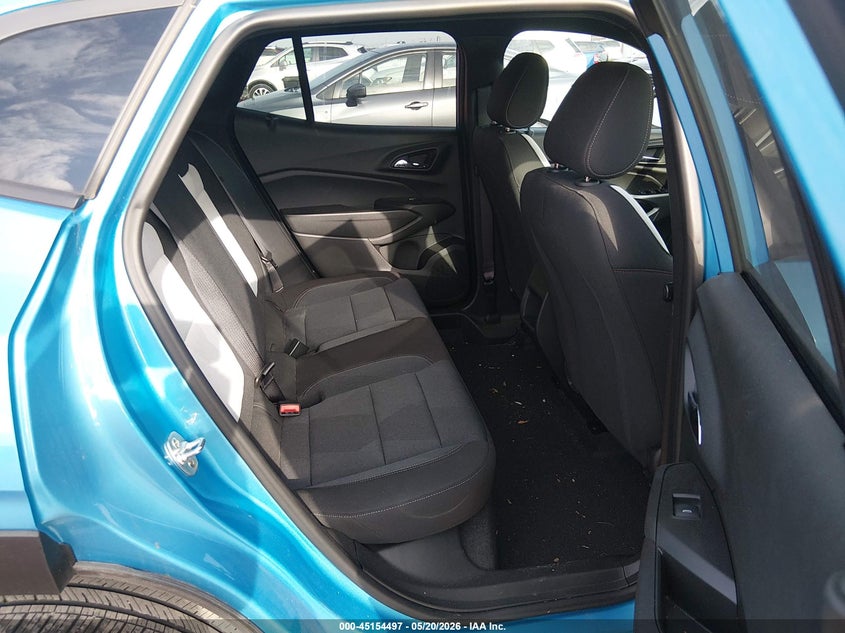 2025 Chevrolet Trax VIN KL77LGEP9SC081017 IAAI salvage auction — HAIL, Salvage (Kansas), sold $10,125 on 2026-07-31 (photo 8)