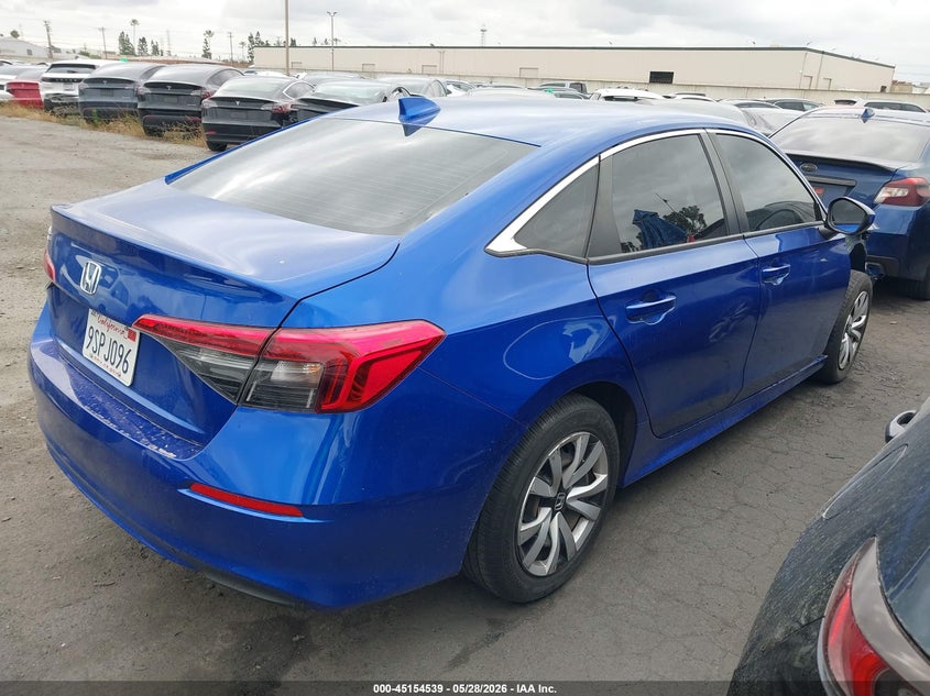 2023 Honda Civic VIN 2HGFE2F20PH560141 IAAI salvage auction — RIGHT FRONT, Wait Title, sold $8,600 on 2026-08-22 (photo 4)
