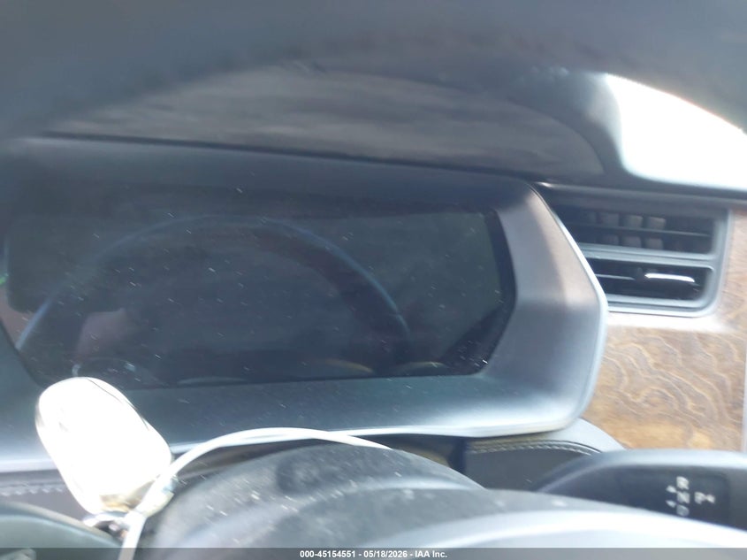 2020 Tesla Model s VIN 5YJSA1E21LF385113 IAAI salvage auction — FRONT & REAR, Wait Title, sold $9,850 on 2026-09-11 (photo 7)