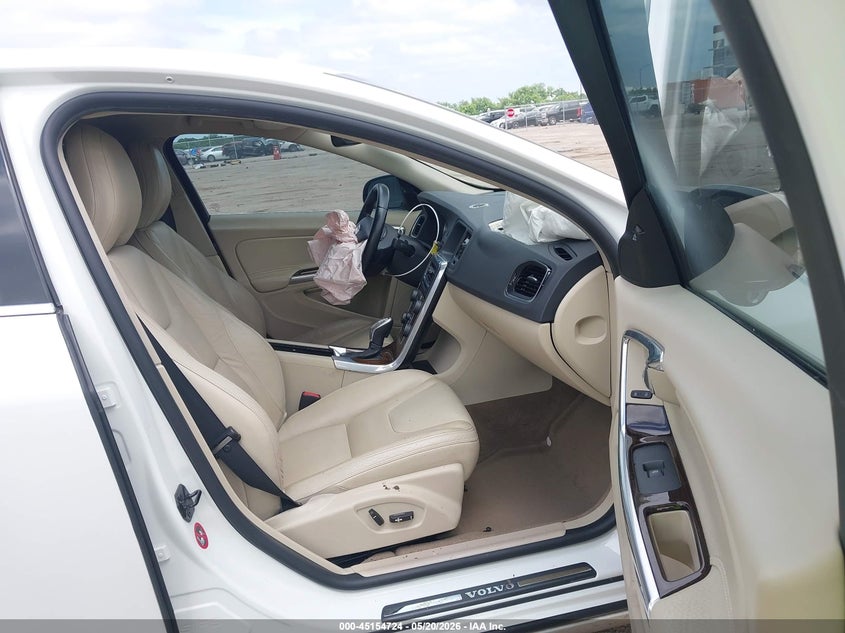 2013 Volvo S60 VIN YV1612FS0D2218911 IAAI salvage auction — FRONT END, Salvage (Texas), sold $375 on 2026-07-28 (photo 5)