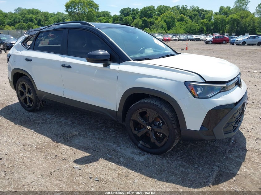 2025 Volkswagen Taos VIN 3VV2C7B24SM079035 — IAAI salvage auction photo