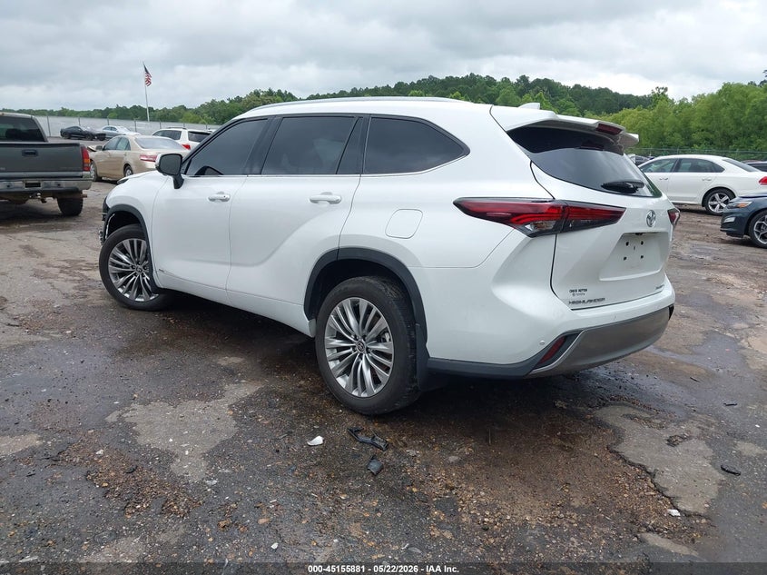 2025 Toyota Highlander VIN 5TDEBRCH3SS664122 IAAI salvage auction — FRONT END, Salvage (Mississippi), sold $17,600 on 2026-07-13 (photo 3)