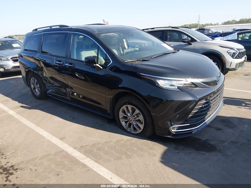 2023 Toyota Sienna VIN 5TDYRKEC5PS173186 IAAI salvage auction — SIDE, Salvage (North Carolina), sold $20,200 on 2026-07-17 (photo 1)