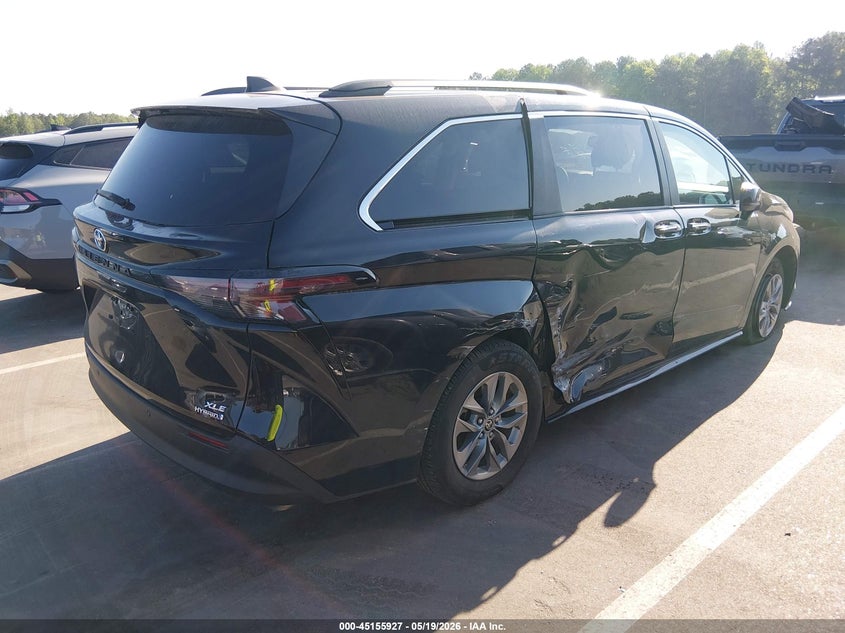 2023 Toyota Sienna VIN 5TDYRKEC5PS173186 IAAI salvage auction — SIDE, Salvage (North Carolina), sold $20,200 on 2026-07-17 (photo 4)