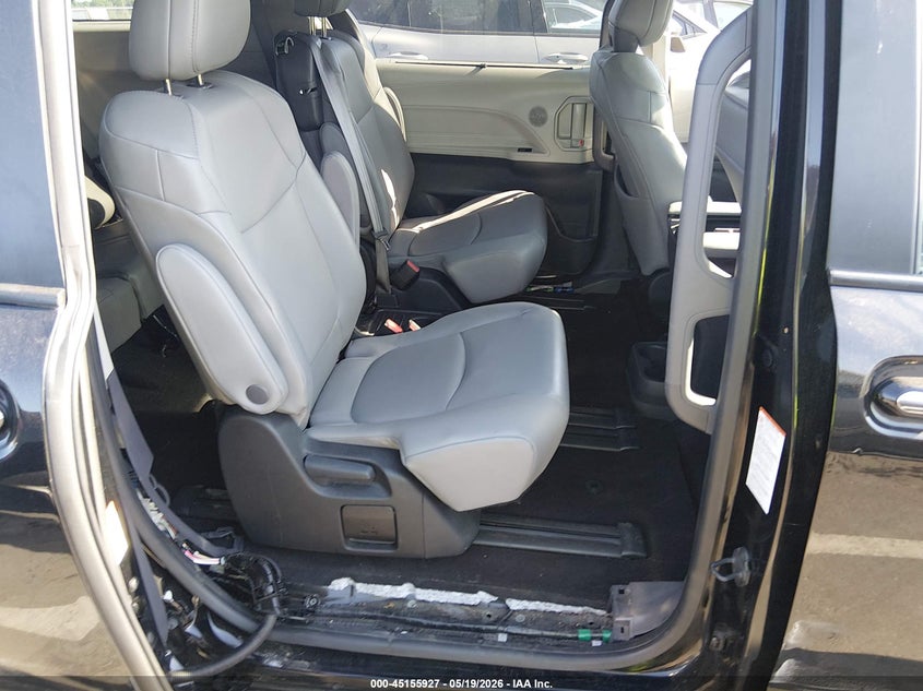2023 Toyota Sienna VIN 5TDYRKEC5PS173186 IAAI salvage auction — SIDE, Salvage (North Carolina), sold $20,200 on 2026-07-17 (photo 8)