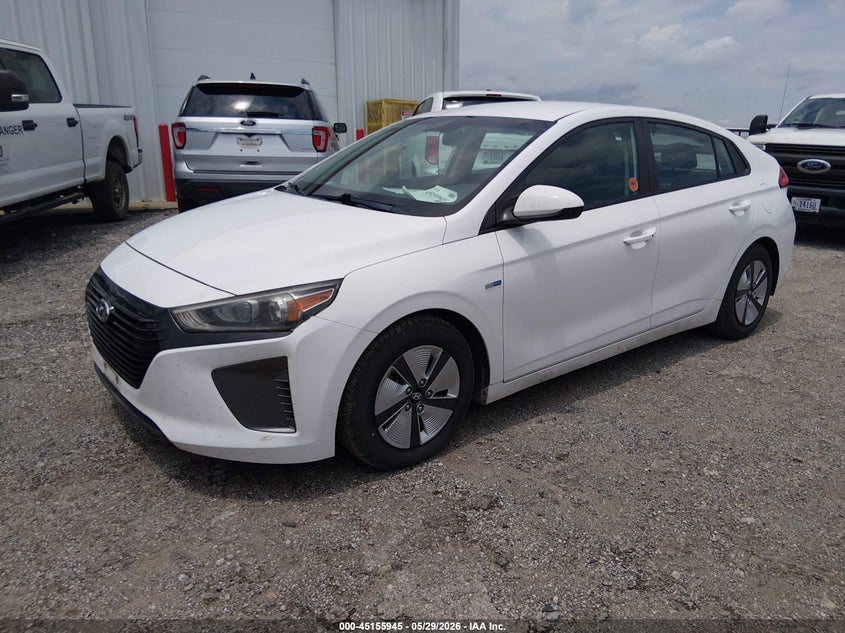 2018 Hyundai Ioniq hybrid VIN KMHC65LC1JU100127 IAAI salvage auction — NORMAL WEAR, Sf97 (Oklahoma), sold $9,000 on 2026-07-09 (photo 2)