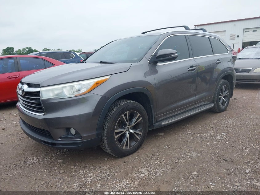 2016 Toyota Highlander VIN 5TDKKRFH0GS178082 IAAI salvage auction — HAIL, Clear (Missouri), sold $9,450 on 2026-07-13 (photo 2)