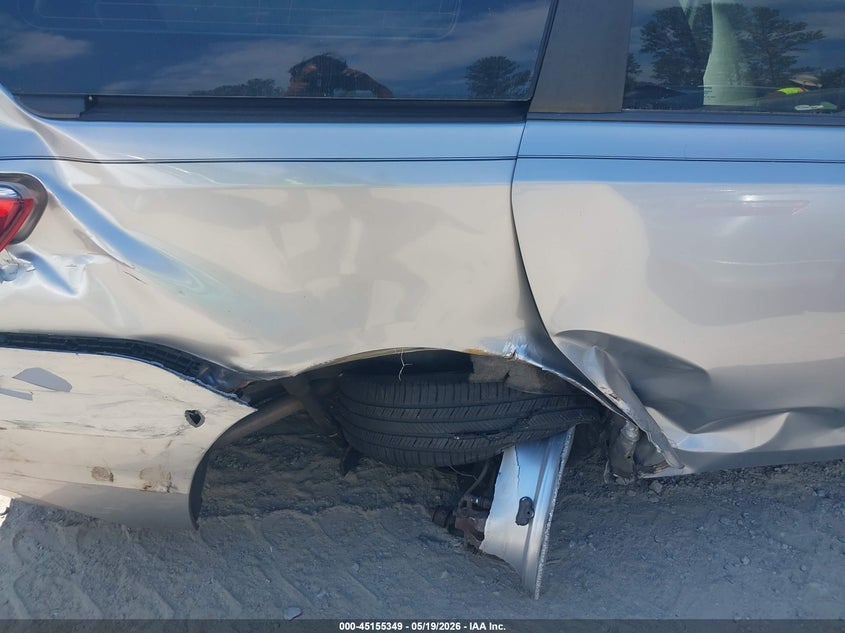 2018 Toyota Sienna VIN 5TDZZ3DC6JS942443 IAAI salvage auction — RIGHT REAR, Rebuildable (Florida), sold $4,150 on 2026-07-14 (photo 6)