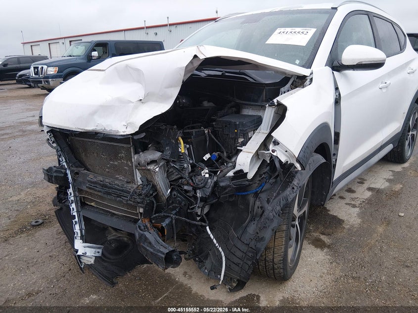 2017 Hyundai Tucson VIN KM8J3CA2XHU423987 IAAI salvage auction — LEFT FRONT, Salvage (Kansas), sold $1,000 on 2026-07-31 (photo 6)