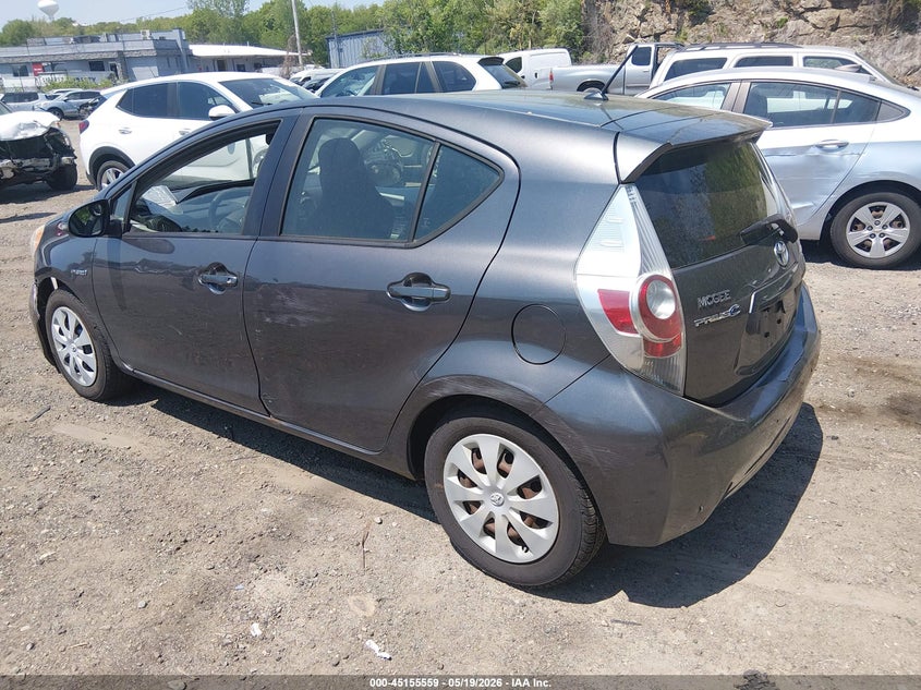 2013 Toyota Prius c VIN JTDKDTB36D1044235 IAAI salvage auction — FRONT END, Salvage (Idaho), sold $675 on 2026-07-07 (photo 3)