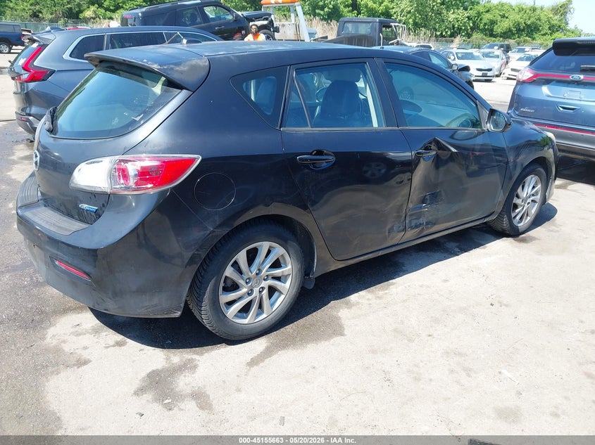 2012 Mazda 3 VIN JM1BL1M8XC1682437 IAAI salvage auction — SIDE, Salvage - Greater Than 75% (Maryland), sold $475 on 2026-07-18 (photo 4)