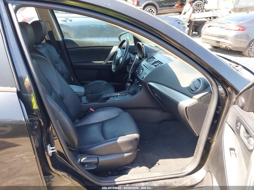 2012 Mazda 3 VIN JM1BL1M8XC1682437 IAAI salvage auction — SIDE, Salvage - Greater Than 75% (Maryland), sold $475 on 2026-07-18 (photo 5)