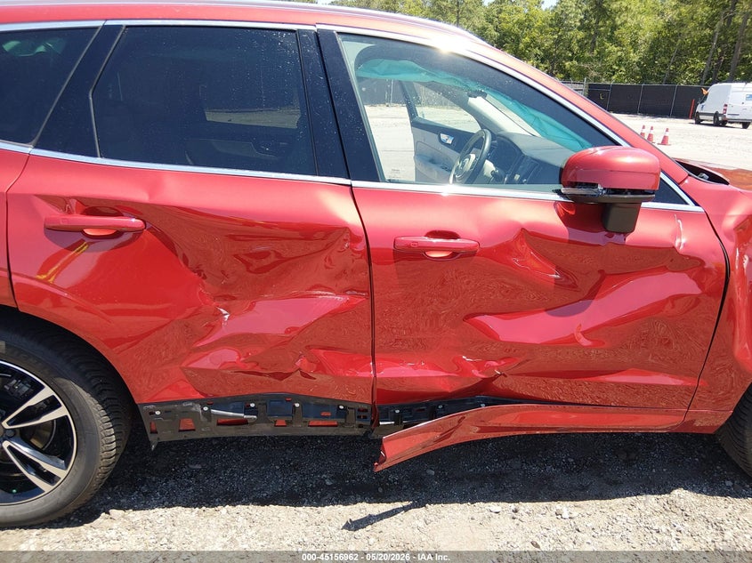 2018 Volvo Xc60 VIN LYV102RK2JB109570 IAAI salvage auction — RIGHT SIDE, Salvage (South Carolina), sold $7,100 on 2026-07-08 (photo 6)