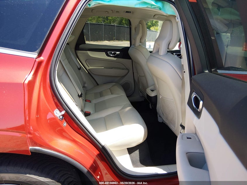 2018 Volvo Xc60 VIN LYV102RK2JB109570 IAAI salvage auction — RIGHT SIDE, Salvage (South Carolina), sold $7,100 on 2026-07-08 (photo 8)