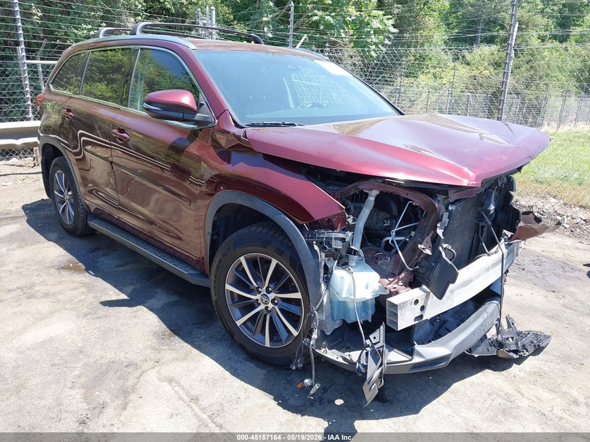 2017 Toyota Highlander VIN 5TDJZRFH5HS375144 IAAI salvage auction — FRONT END, Salvage (North Carolina), sold $7,400 on 2026-07-09 (photo 1)