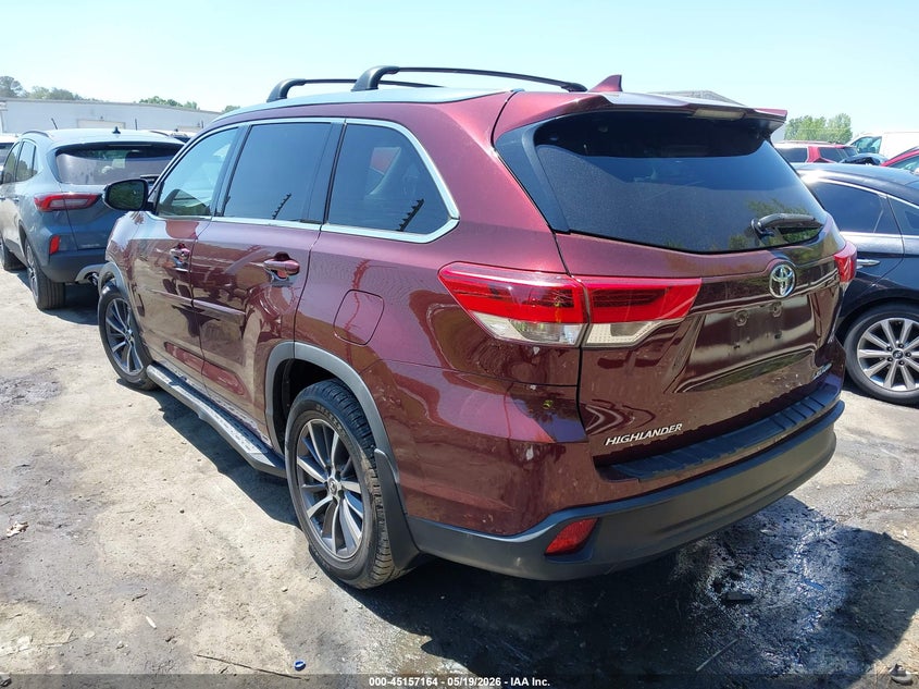 2017 Toyota Highlander VIN 5TDJZRFH5HS375144 IAAI salvage auction — FRONT END, Salvage (North Carolina), sold $7,400 on 2026-07-09 (photo 3)