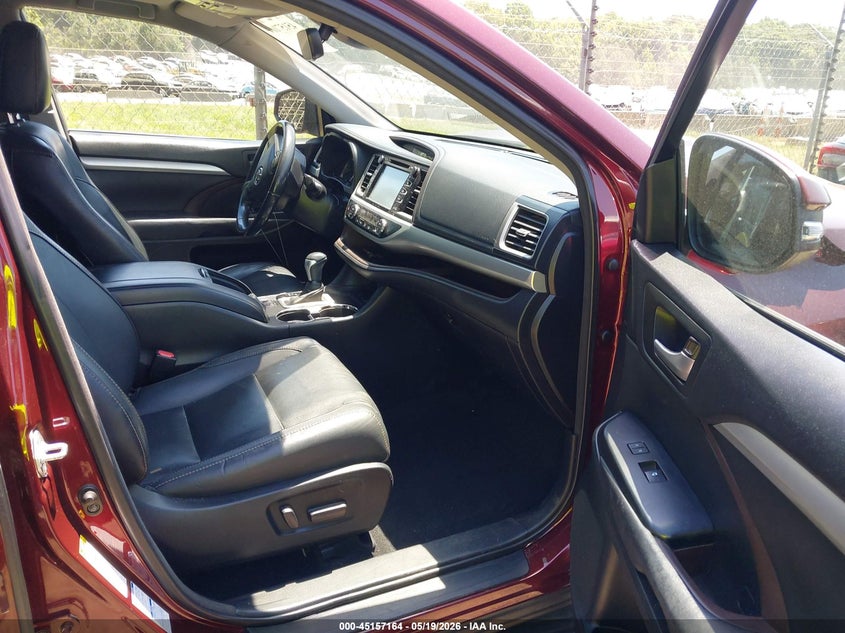 2017 Toyota Highlander VIN 5TDJZRFH5HS375144 IAAI salvage auction — FRONT END, Salvage (North Carolina), sold $7,400 on 2026-07-09 (photo 5)