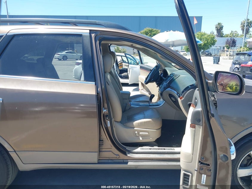 2011 Hyundai Veracruz VIN KM8NU4CC8BU166233 IAAI salvage auction — SIDE, Salvage (California), sold $1,650 on 2026-07-19 (photo 5)