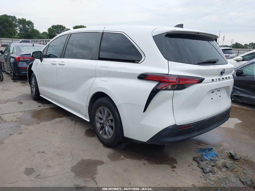 2022 Toyota Sienna VIN 5TDKRKEC4NS130087 IAAI salvage auction — FRONT END, Salvage Title, sold $12,200 on 2026-07-28 (photo 3)