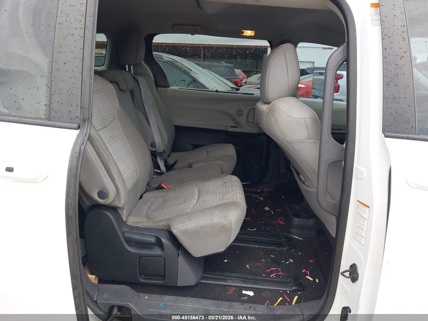 2022 Toyota Sienna VIN 5TDKRKEC4NS130087 IAAI salvage auction — FRONT END, Salvage Title, sold $12,200 on 2026-07-28 (photo 8)