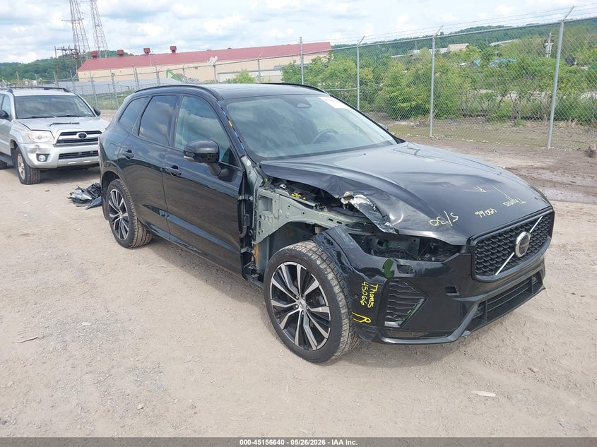 2023 Volvo Xc60 VIN YV4L12RW4P1192490 IAAI salvage auction — RIGHT FRONT, Salvage Title, sold $14,000 on 2026-08-01 (photo 1)