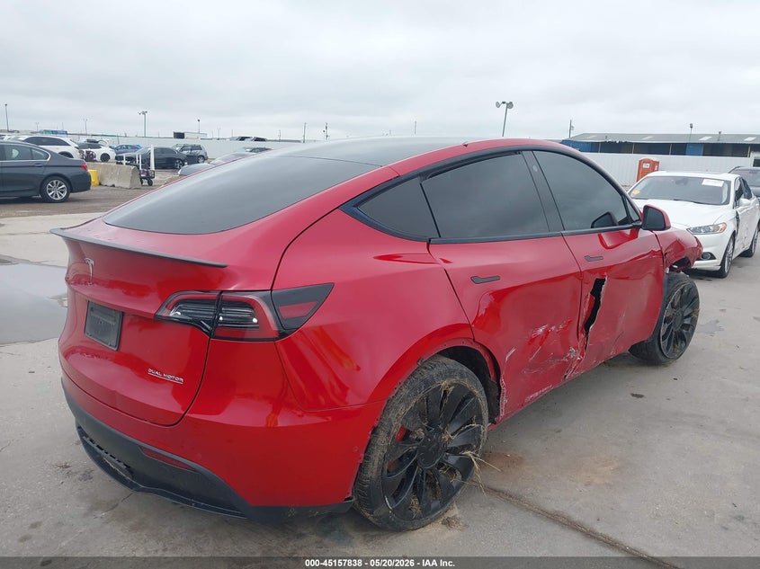 2022 Tesla Model y VIN 7SAYGDEF3NF488410 IAAI salvage auction — SIDE, Clear (Oklahoma), sold $25 on 2026-08-01 (photo 4)