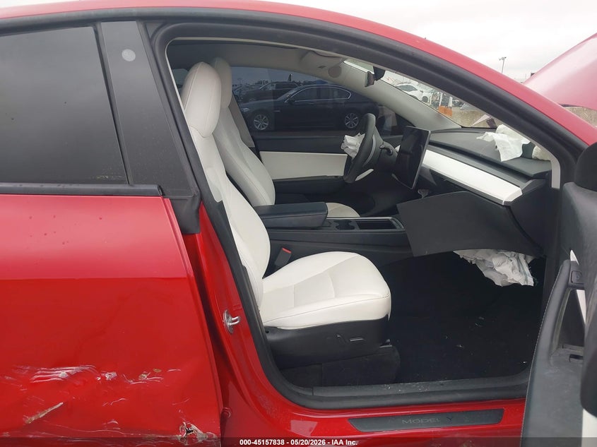 2022 Tesla Model y VIN 7SAYGDEF3NF488410 IAAI salvage auction — SIDE, Clear (Oklahoma), sold $25 on 2026-08-01 (photo 5)