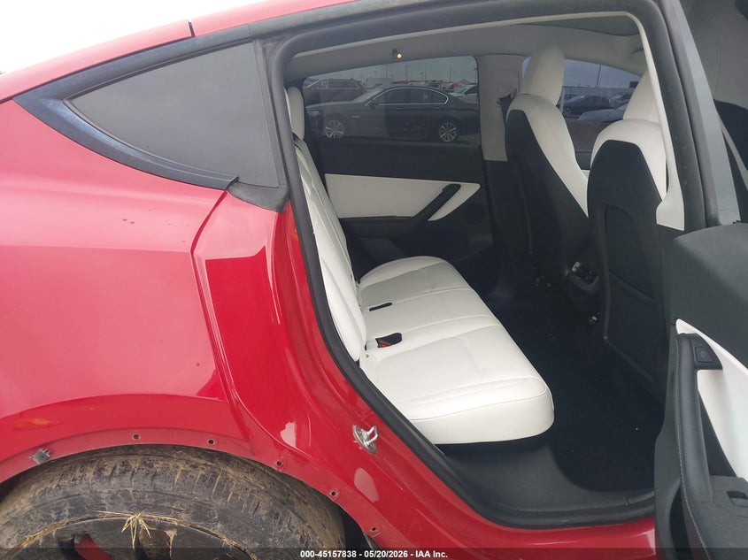 2022 Tesla Model y VIN 7SAYGDEF3NF488410 IAAI salvage auction — SIDE, Clear (Oklahoma), sold $25 on 2026-08-01 (photo 8)