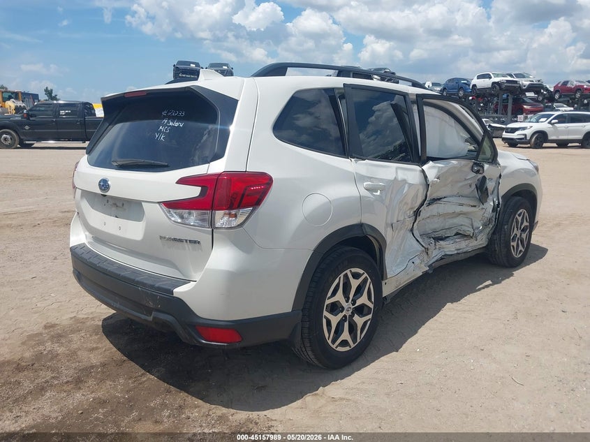 2019 Subaru Forester VIN JF2SKAEC5KH556211 IAAI salvage auction — RIGHT SIDE, Rebuildable (Florida), sold $3,500 on 2026-07-07 (photo 4)