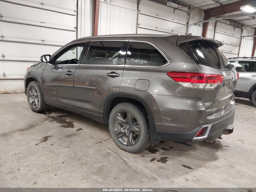 2017 Toyota Highlander VIN 5TDDZRFH8HS411907 IAAI salvage auction — SIDE, Salvage (Iowa), sold $7,900 on 2026-07-09 (photo 3)