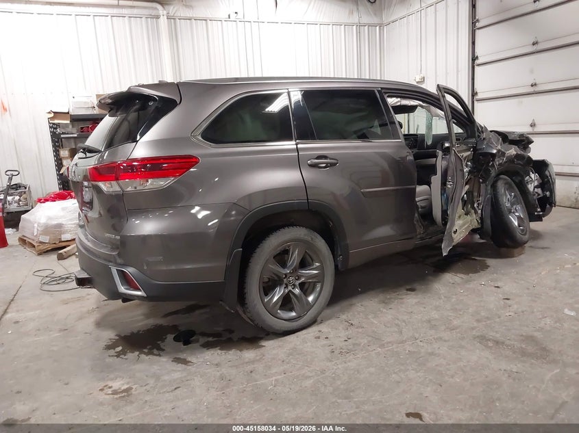 2017 Toyota Highlander VIN 5TDDZRFH8HS411907 IAAI salvage auction — SIDE, Salvage (Iowa), sold $7,900 on 2026-07-09 (photo 4)