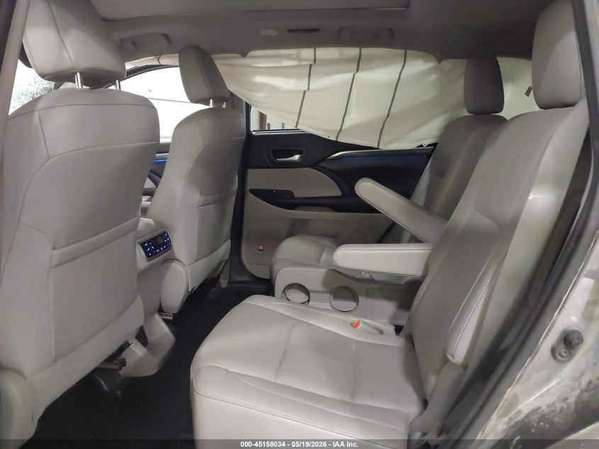 2017 Toyota Highlander VIN 5TDDZRFH8HS411907 IAAI salvage auction — SIDE, Salvage (Iowa), sold $7,900 on 2026-07-09 (photo 8)