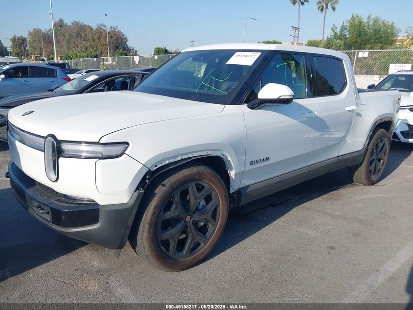 2025 Rivian R1t VIN 7FCTGBAA0SN036430 IAAI salvage auction — REAR END, Salvage (California), sold $20,200 on 2026-07-30 (photo 2)