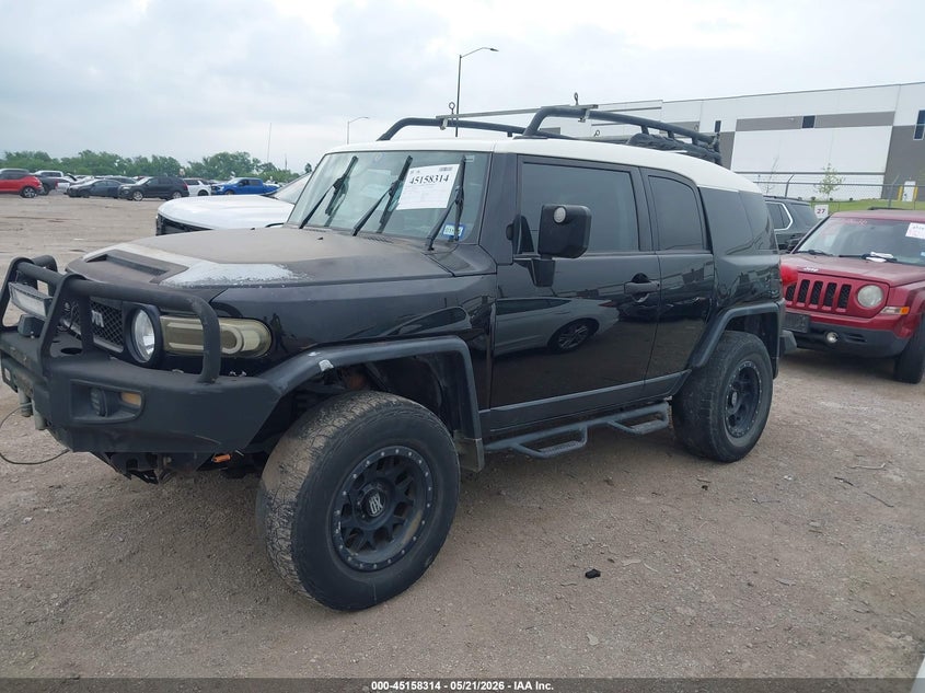 2010 Toyota Fj cruiser VIN JTEBU4BFXAK075506 IAAI salvage auction — HAIL, Original (Texas), sold $4,250 on 2026-07-28 (photo 2)