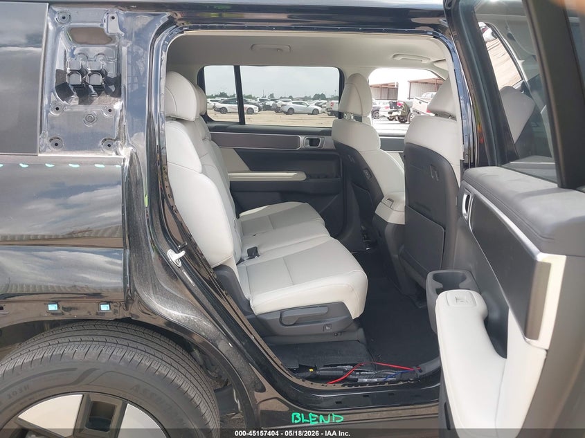 2024 Hyundai Santa fe VIN 5NMP24G15RH015704 IAAI salvage auction — RIGHT REAR, Original (Texas), sold $11,000 on 2026-07-29 (photo 8)
