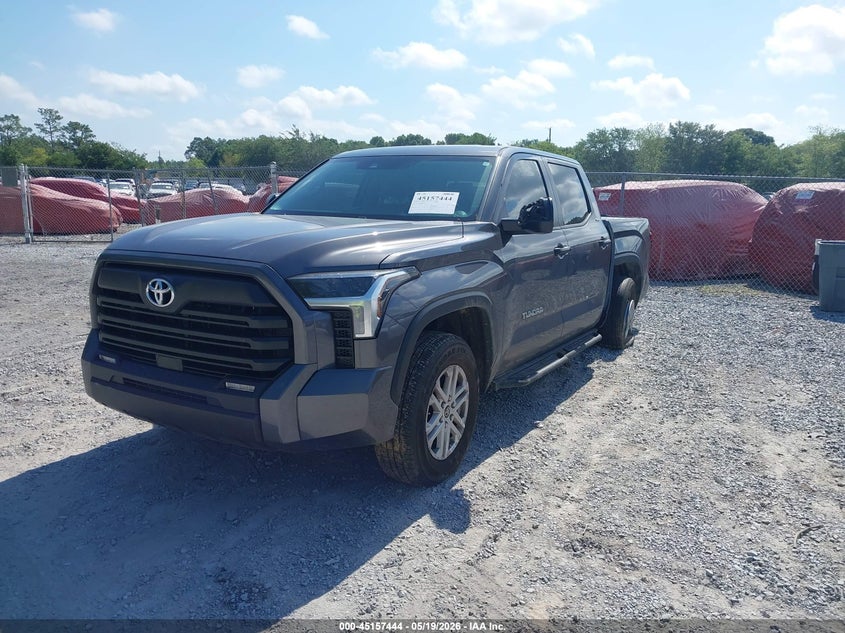 2024 Toyota Tundra VIN 5TFLA5DB6RX236062 IAAI salvage auction — LEFT & RIGHT, Rebuildable (Florida), sold $15,850 on 2026-07-16 (photo 2)