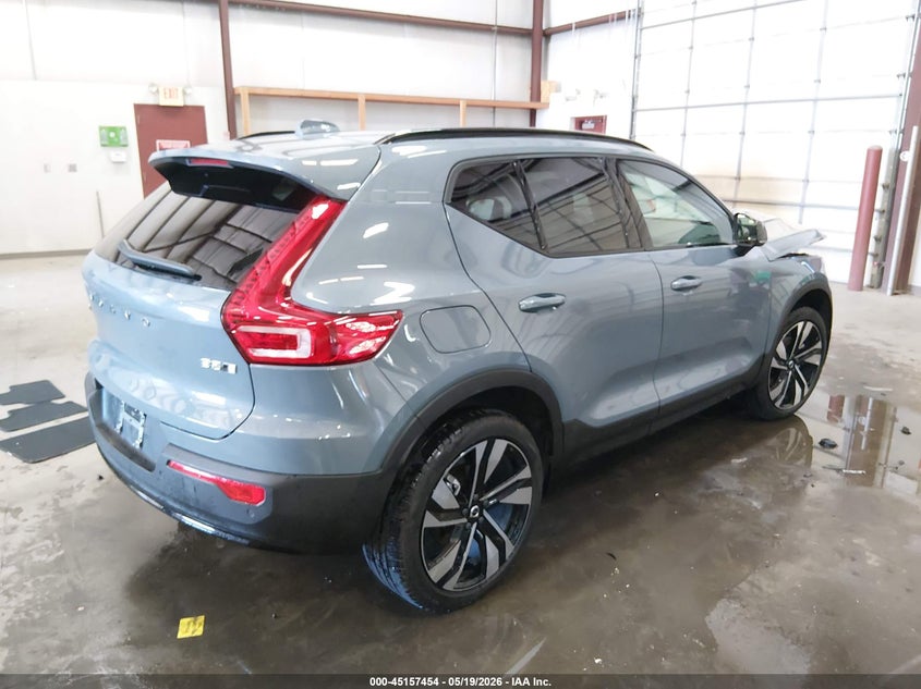 2023 Volvo Xc40 VIN YV4L12UW4P2061965 IAAI salvage auction — FRONT END, Salvage (Idaho), sold $8,700 on 2026-07-08 (photo 4)