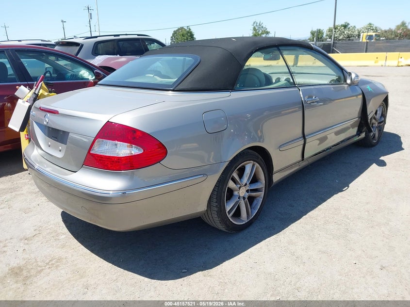 2008 Mercedes-benz Clk-class VIN WDBTK56F48F254186 IAAI salvage auction — RIGHT FRONT, Salvage (California), sold $1,150 on 2026-07-17 (photo 4)