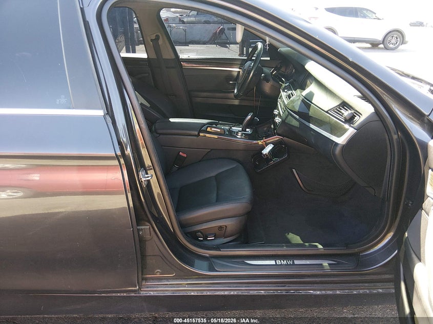 2011 BMW 5 series VIN WBAFR1C54BC738024 IAAI salvage auction — NORMAL WEAR, Salvage (Texas), sold $1,100 on 2026-07-17 (photo 5)