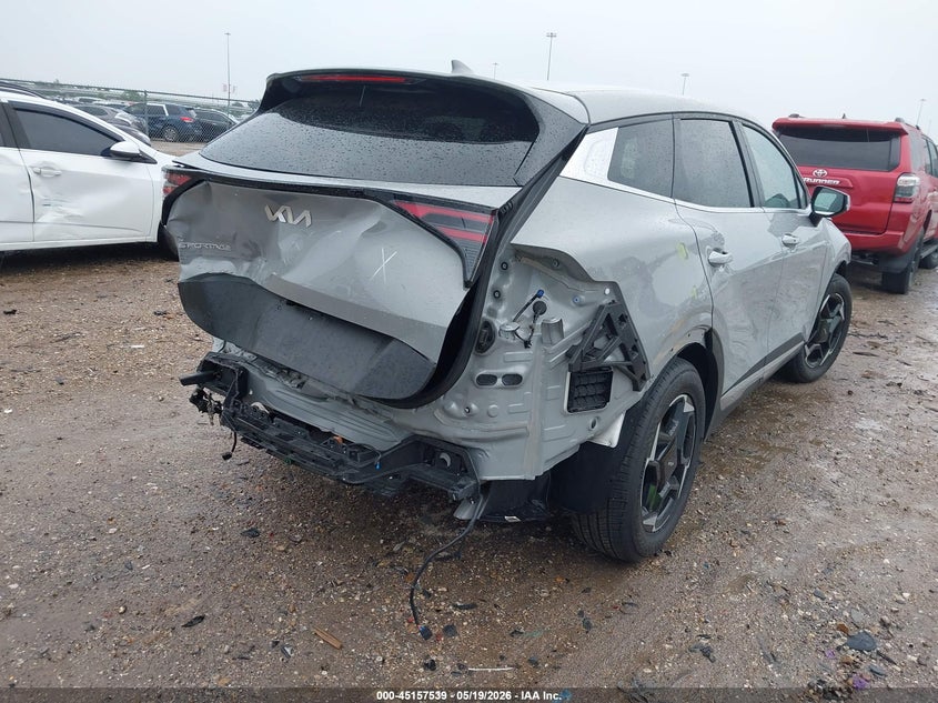2026 Kia Sportage VIN 5XYK33DF9TG335563 IAAI salvage auction — FRONT & REAR, Salvage (Texas), sold $6,200 on 2026-07-23 (photo 4)