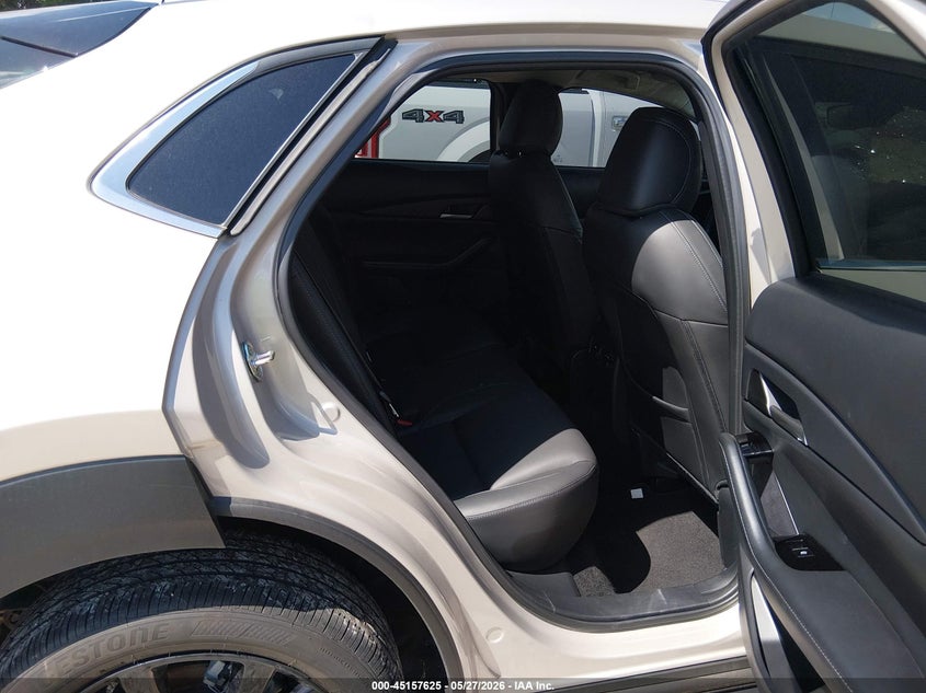 2024 Mazda Cx-30 VIN 3MVDMBBM0RM648688 IAAI salvage auction — HAIL, Salvage Title, sold $9,300 on 2026-07-27 (photo 8)