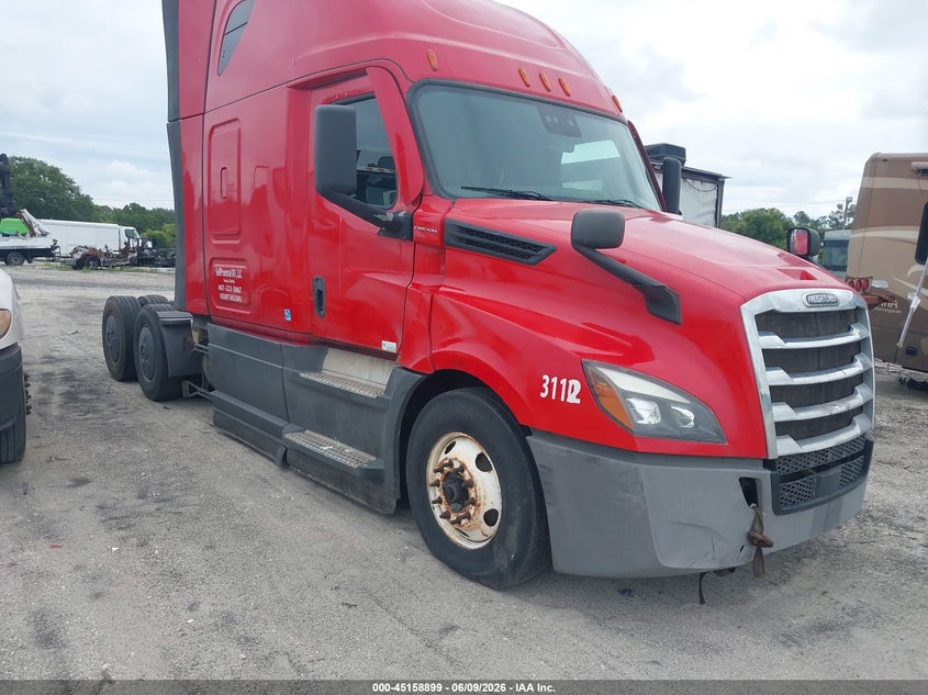 2021 Freightliner New cascadia 126 VIN 1FUJHHDR2MLML9699 — IAAI salvage auction photo