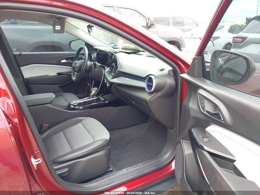 2025 Chevrolet Trax VIN KL77LHEP4SC037819 IAAI salvage auction — HAIL, Original (Texas), sold $11,750 on 2026-07-28 (photo 5)