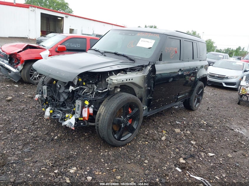 2024 Land rover Defender VIN SALEXEEU6R2260987 IAAI salvage auction — FRONT END, Salvage (Ohio), sold $38,200 on 2026-08-26 (photo 2)