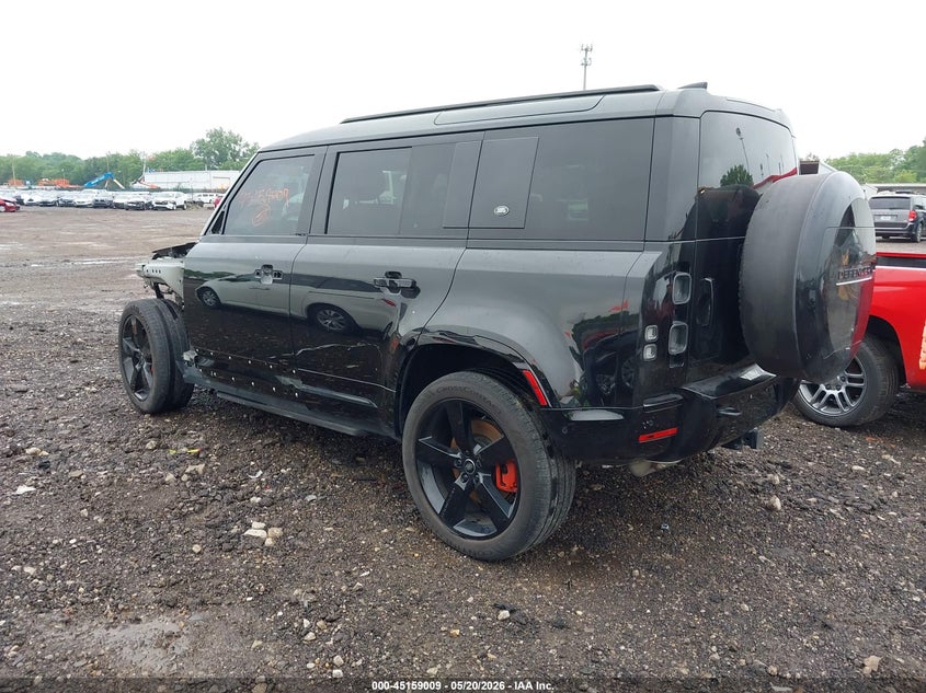 2024 Land rover Defender VIN SALEXEEU6R2260987 IAAI salvage auction — FRONT END, Salvage (Ohio), sold $38,200 on 2026-08-26 (photo 3)