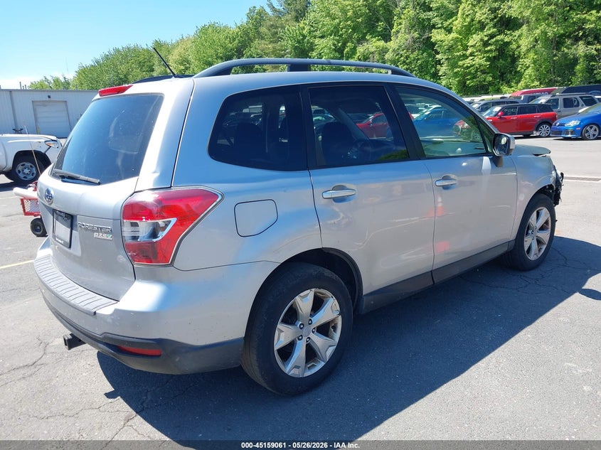 2014 Subaru Forester VIN JF2SJAEC7EH509852 IAAI salvage auction — RIGHT FRONT, Salvage Title, sold $1,325 on 2026-07-09 (photo 4)