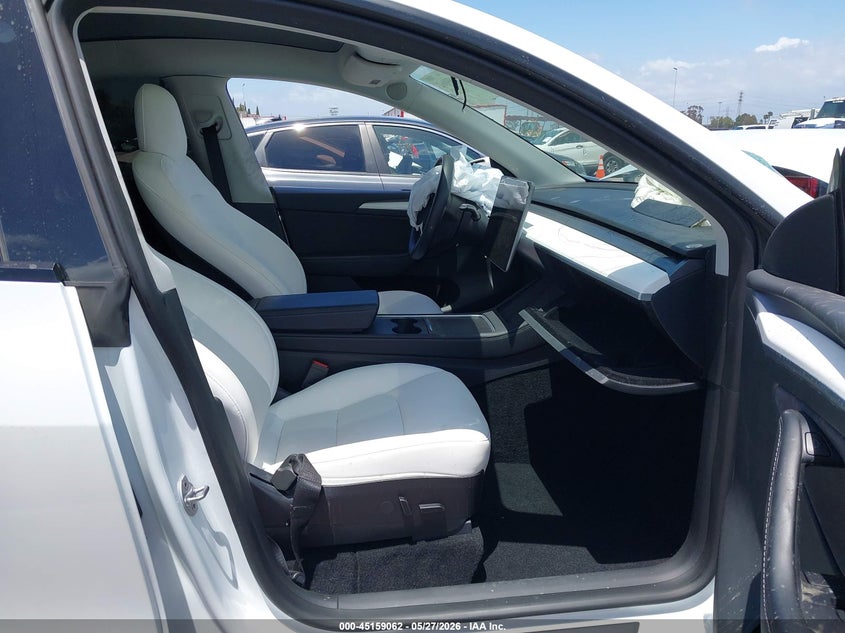 2023 Tesla Model y VIN 7SAYGDEE4PF630113 IAAI salvage auction — FRONT END, Salvage Title, sold $7,650 on 2026-09-03 (photo 5)