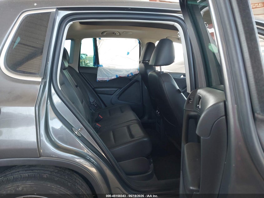 2012 Volkswagen Tiguan VIN WVGAV7AX0CW093254 IAAI salvage auction — NORMAL WEAR, Clear-Dealer Only (Arizona), sold $425 on 2026-07-28 (photo 8)