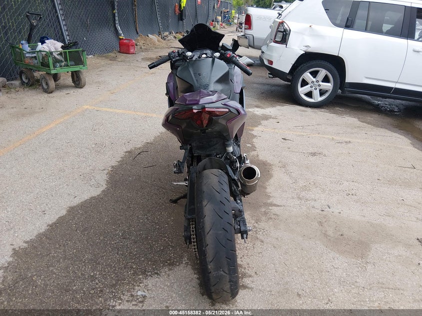 2025 Kawasaki Ninja VIN ML5EXGJ17SDA59038 IAAI salvage auction — RIGHT SIDE, Salvage (Kansas), sold $1,250 on 2026-07-08 (photo 6)